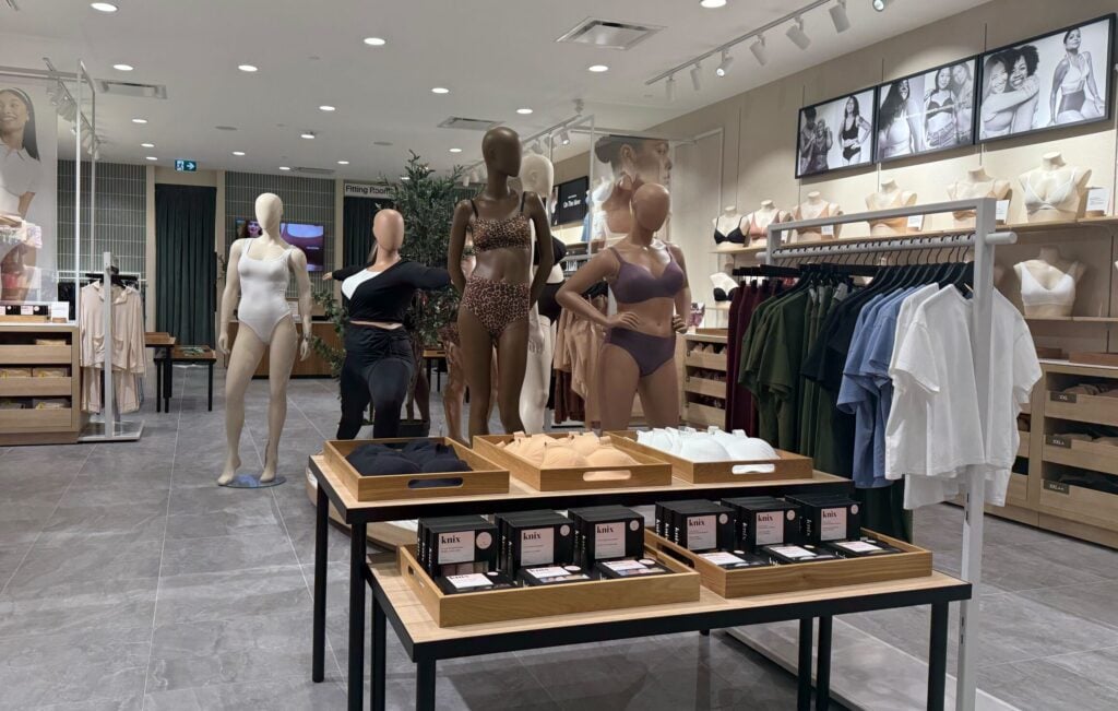 knix west edmonton mall