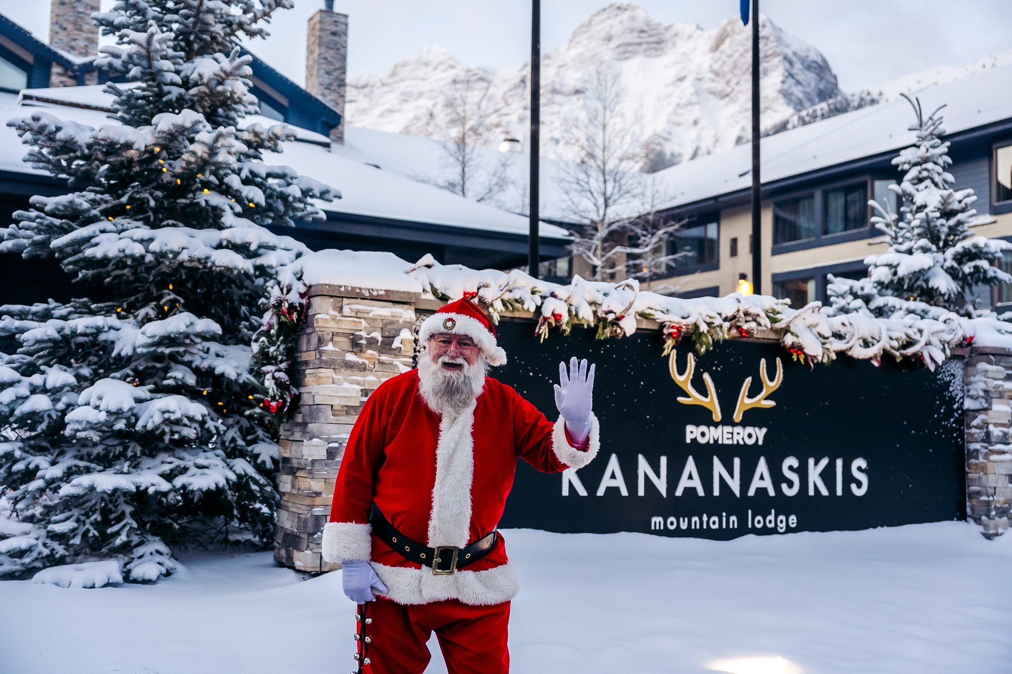 curiocity calgary kananaskis mountain lodge santa claus